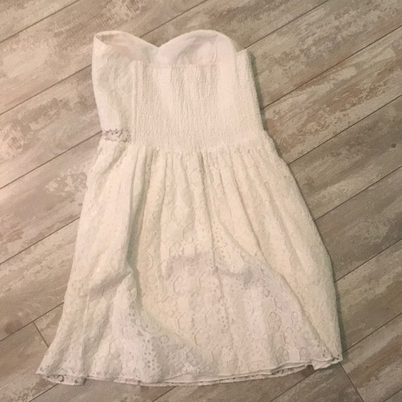 NWT lilly dress - Picture 3 of 4